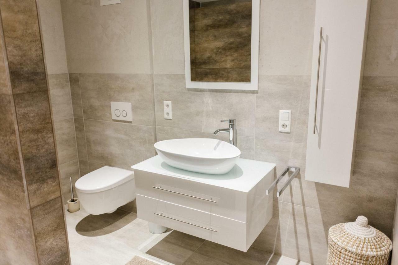 Brehm Living Apartment *